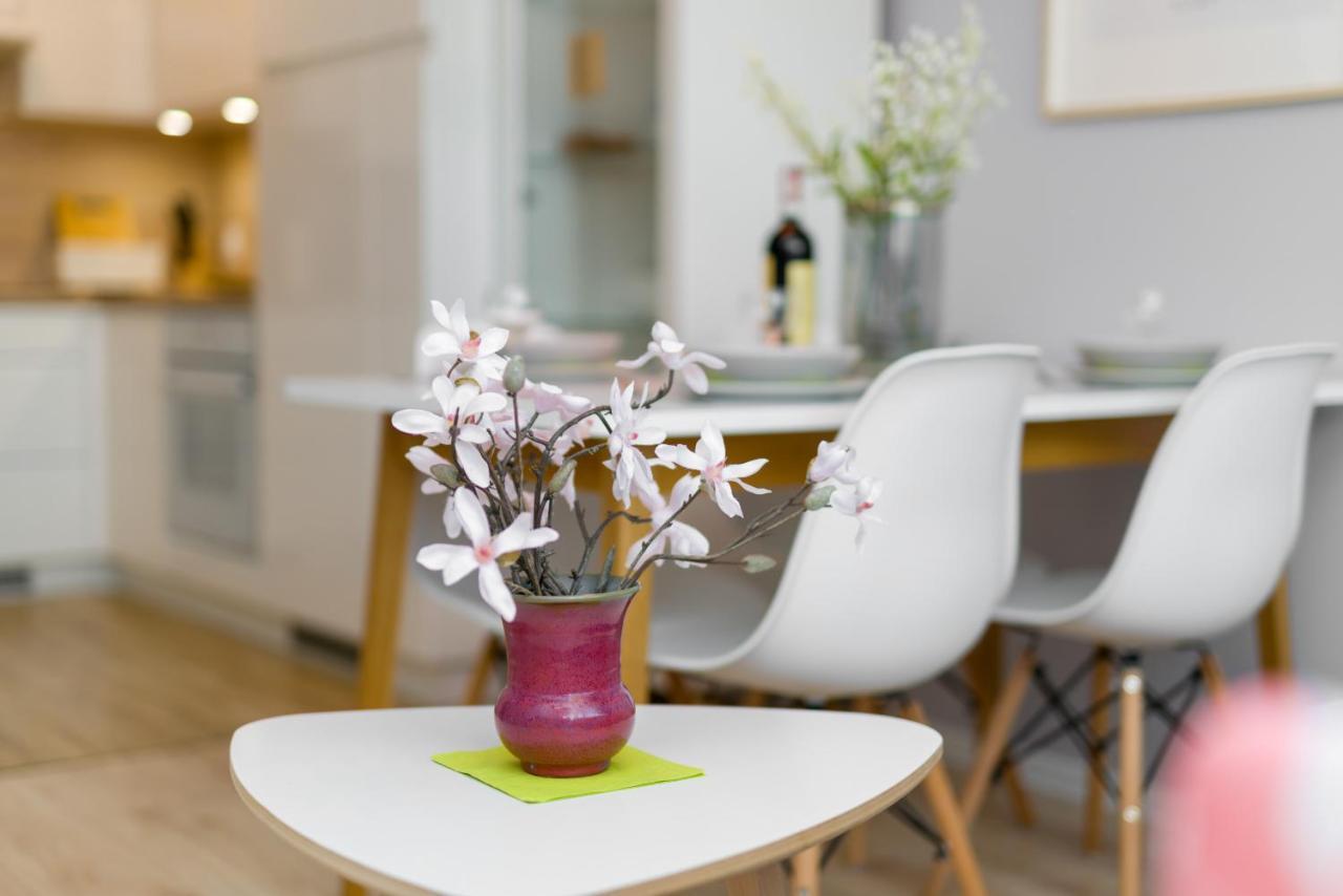 Park Cytadela By Renters Apartment