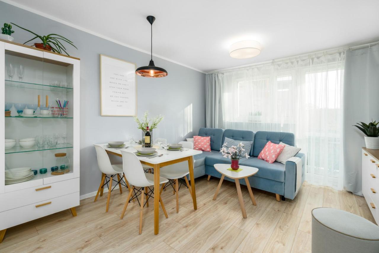 Park Cytadela By Renters Apartment